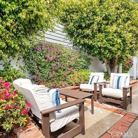 $8,500 | 2831 Bayshore Drive, Newport Beach, CA 92663