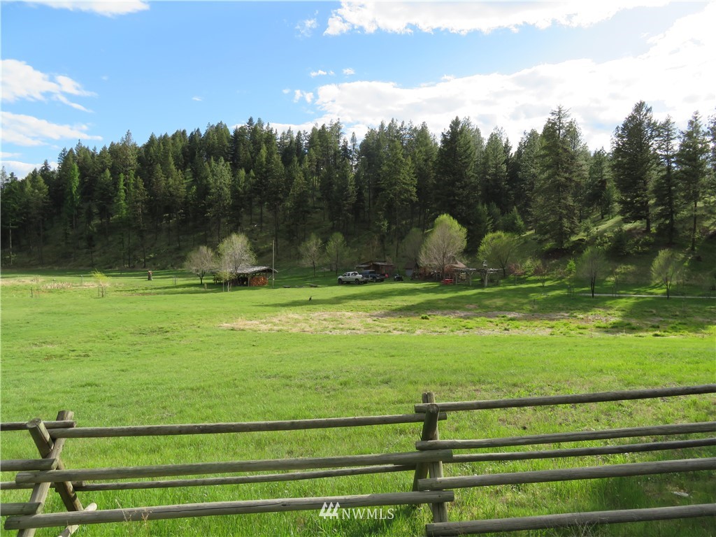 102 Four Winds Road Curlew, WA 99118 - Photo 3 of 25 Gallery Image 3