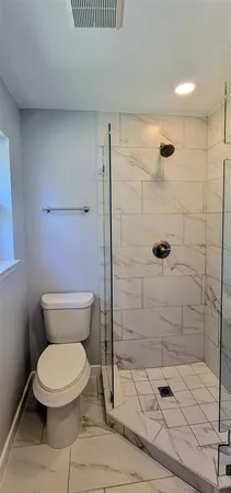 $2,400 | 1710 Glenwick Lane, Irving, TX 75060