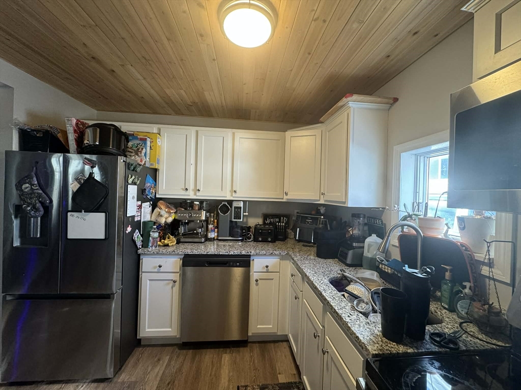 511 Bank Street Fall River, MA 02720 - Photo 6 of 11