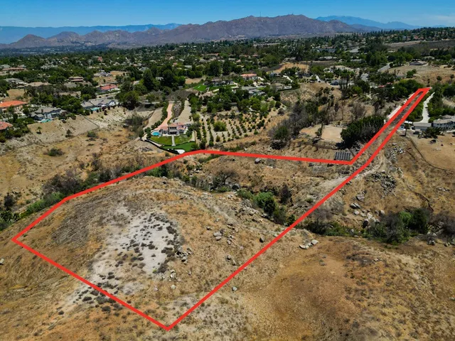 $195,000 | 6743 Canyon Hill Drive, Riverside, CA 92506