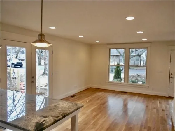 $4,100 | 2203 25th Avenue South, Nashville, TN 37212
