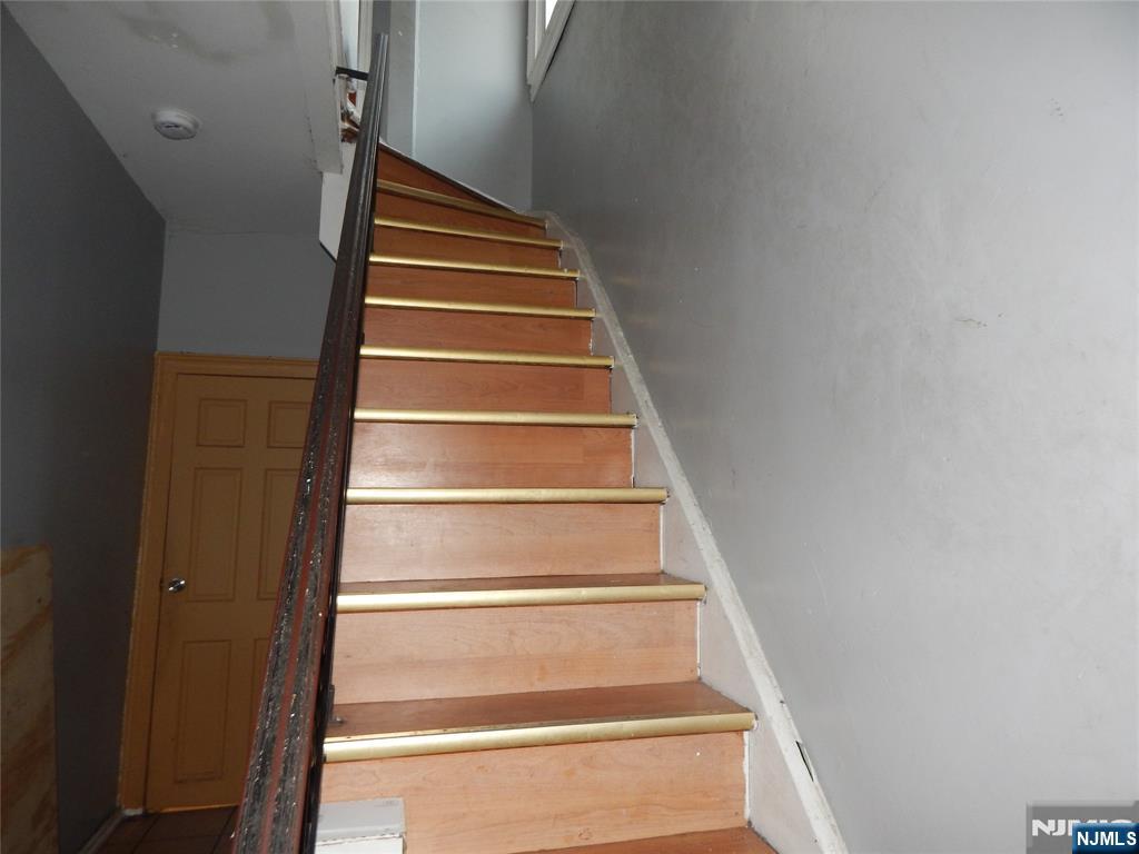 626 Fulton Street Elizabeth, NJ 07206 - Photo 6 of 21