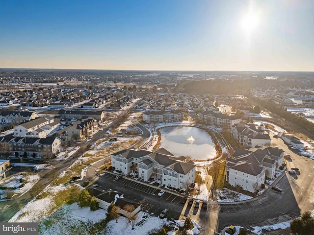 $365,000 | 33192 North Village Loop, Unit 5202, Lewes, DE 19958