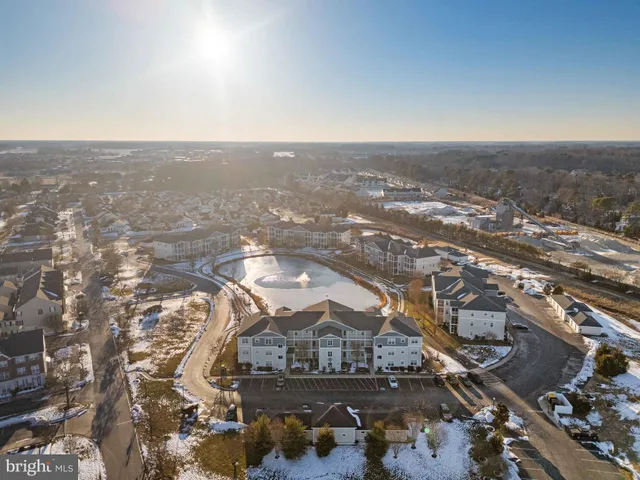 $365,000 | 33192 North Village Loop, Unit 5202, Lewes, DE 19958