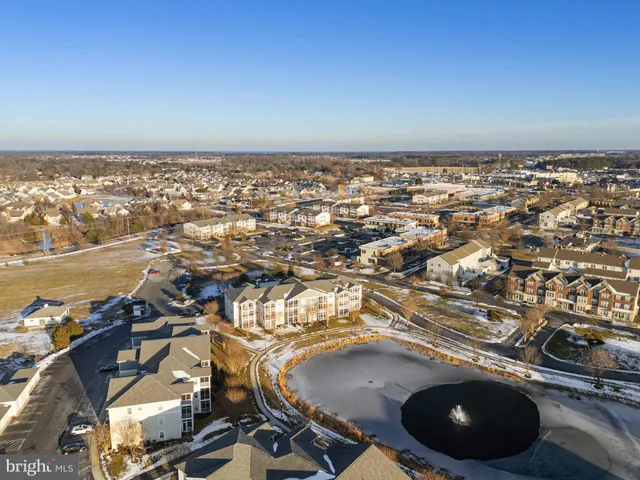 $365,000 | 33192 North Village Loop, Unit 5202, Lewes, DE 19958