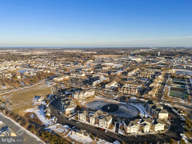 $365,000 | 33192 North Village Loop, Unit 5202, Lewes, DE 19958