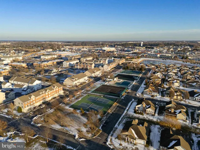 $365,000 | 33192 North Village Loop, Unit 5202, Lewes, DE 19958