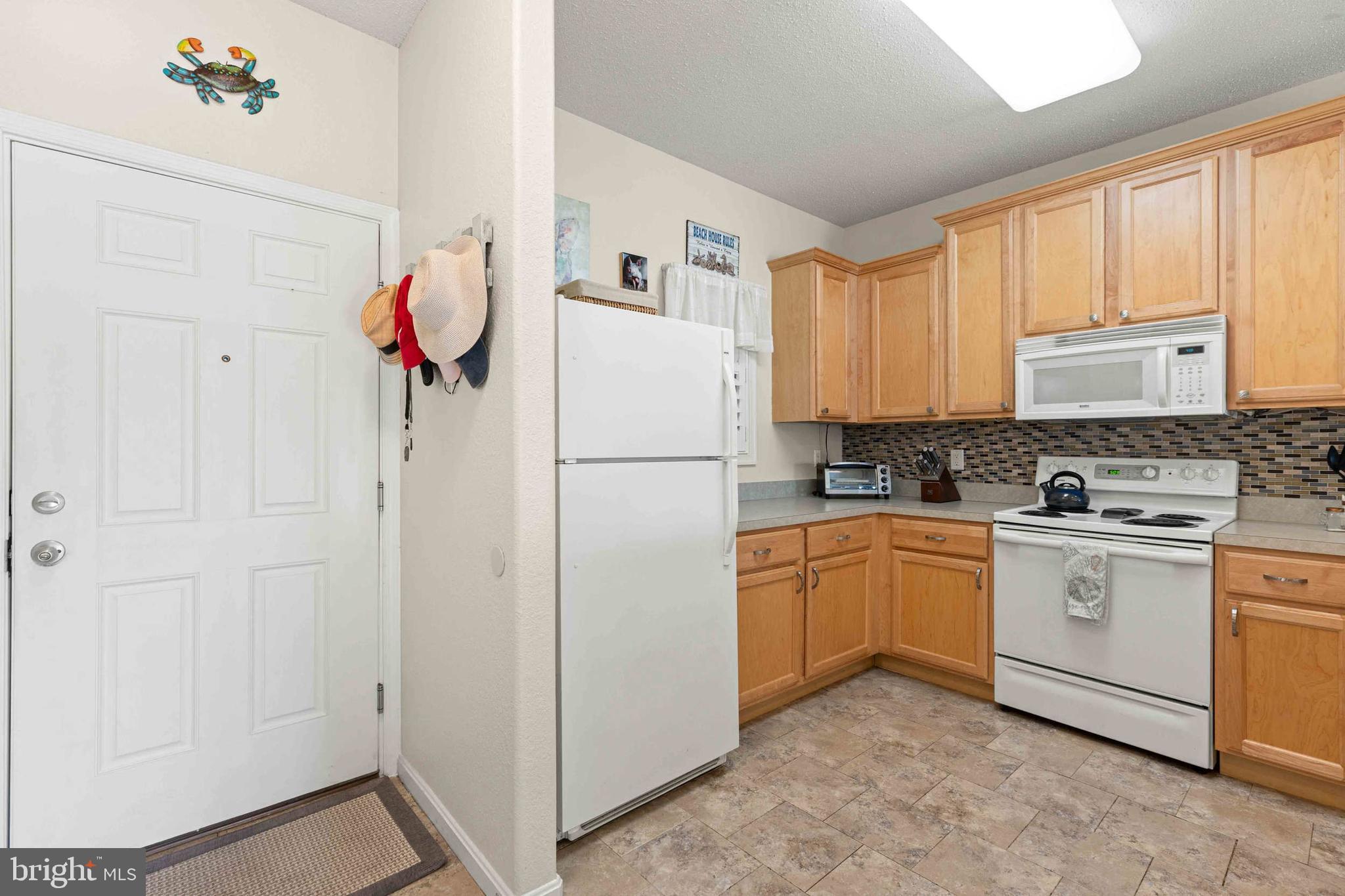 33192 North Village Loop, Unit 5202 Lewes, DE 19958 - Photo 7 of 42 Entrance - kitchen