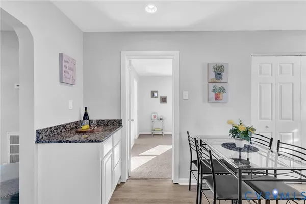 $249,900 | 7 Mohican Drive, Portsmouth, VA 23701