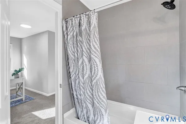 $249,900 | 7 Mohican Drive, Portsmouth, VA 23701