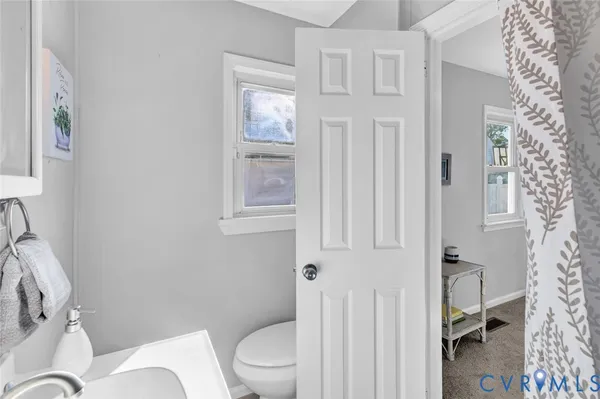 $249,900 | 7 Mohican Drive, Portsmouth, VA 23701