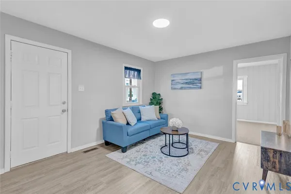 $249,900 | 7 Mohican Drive, Portsmouth, VA 23701