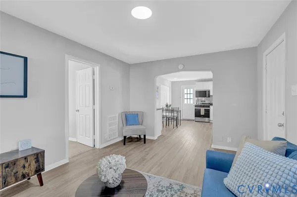 $249,900 | 7 Mohican Drive, Portsmouth, VA 23701