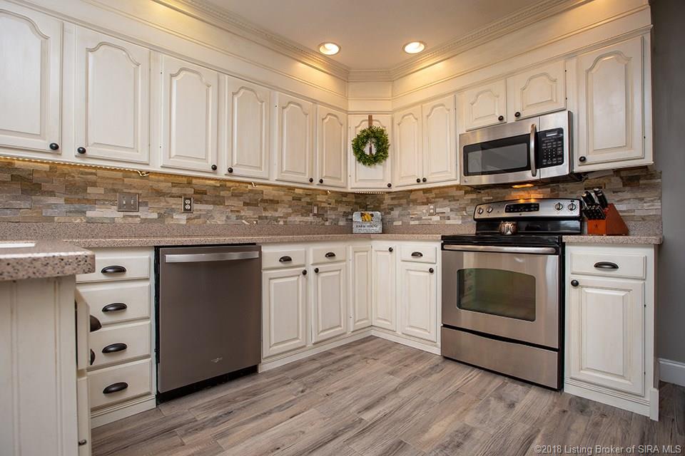 6042 Springcrest Drive Georgetown, IN 47122 - Photo 13 of 39