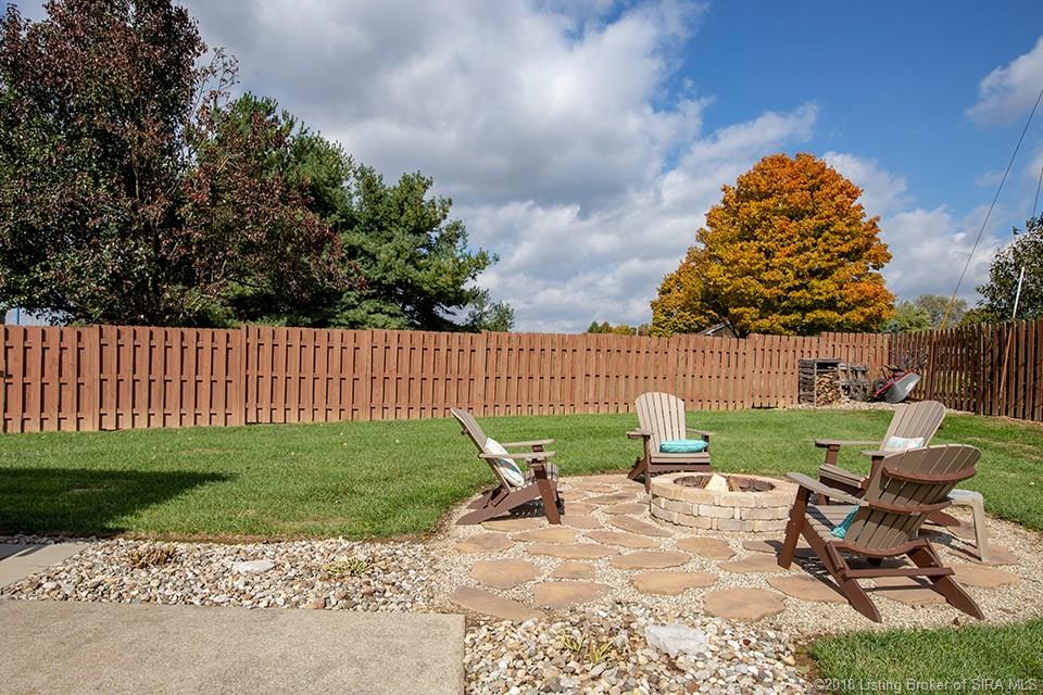6042 Springcrest Drive Georgetown, IN 47122 - Photo 31 of 39