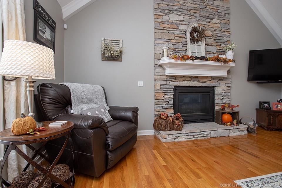 6042 Springcrest Drive Georgetown, IN 47122 - Photo 9 of 39