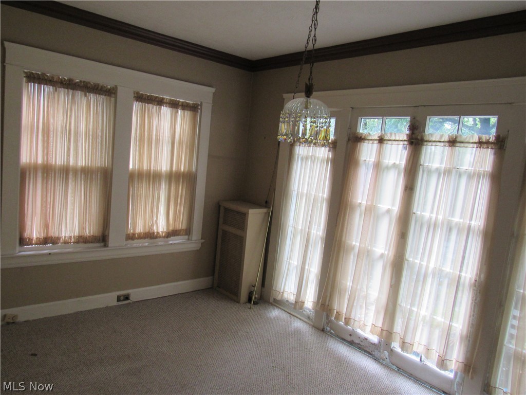 1686 Lee Road Cleveland, OH 44118 - Photo 8 of 24