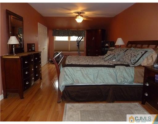 124 6th Street Middlesex, NJ 08846 - Photo 11 of 20