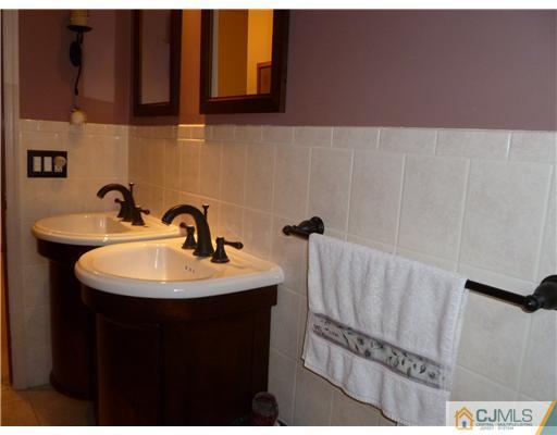 124 6th Street Middlesex, NJ 08846 - Photo 13 of 20