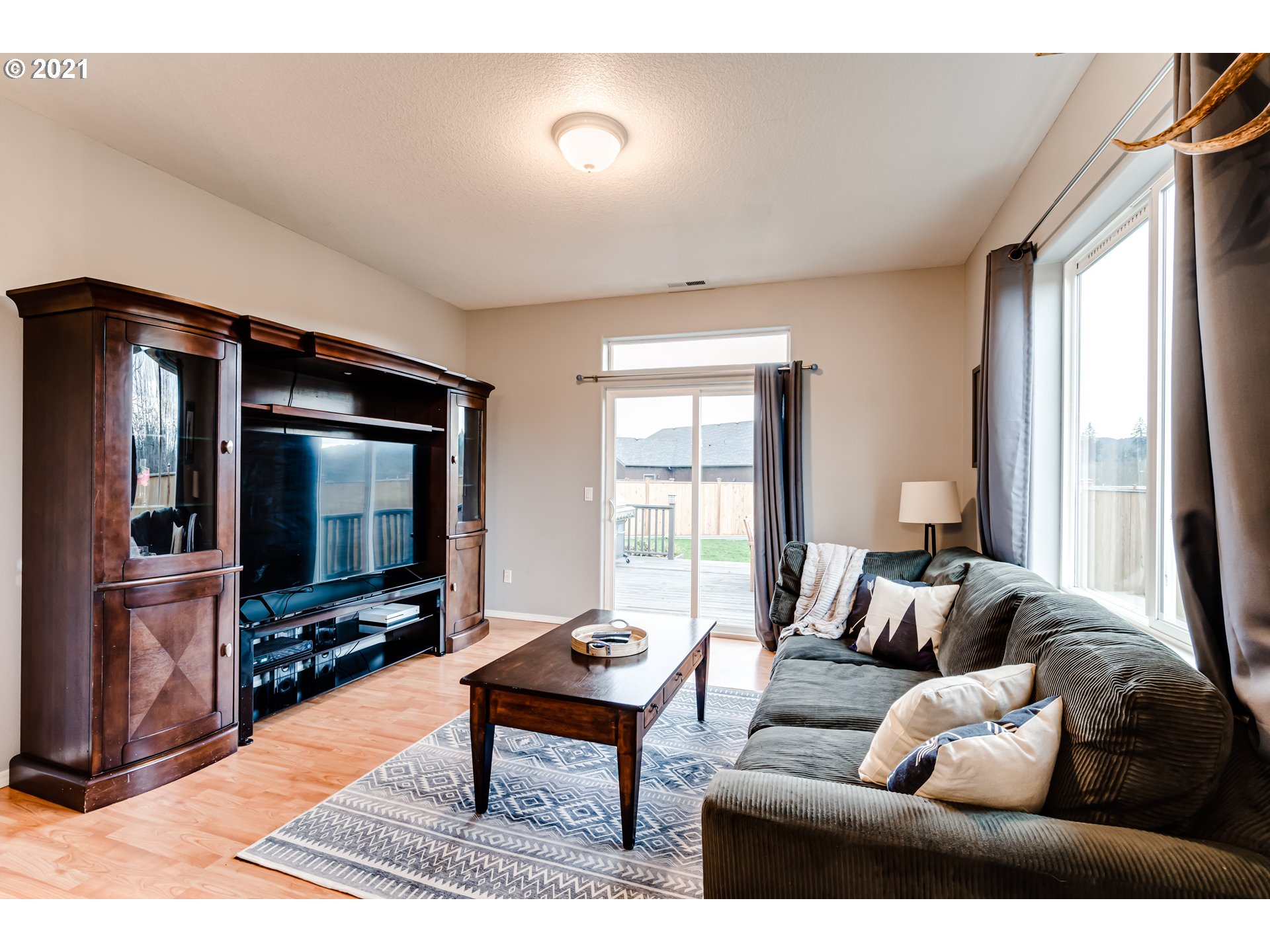 5905 Pumice Place Springfield, OR 97478 - Photo 2 of 21 Gallery Image 2