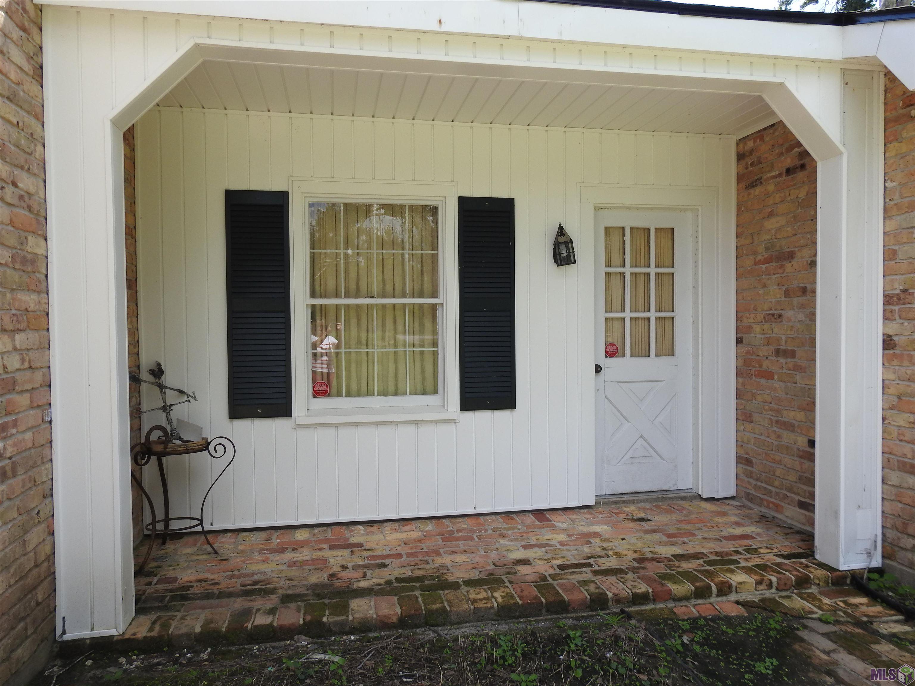 Additional Entry Way