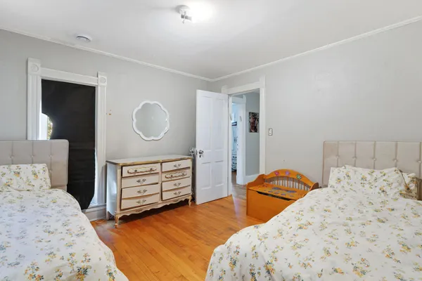 $674,900 | 3017 James Avenue South, Minneapolis, MN 55408