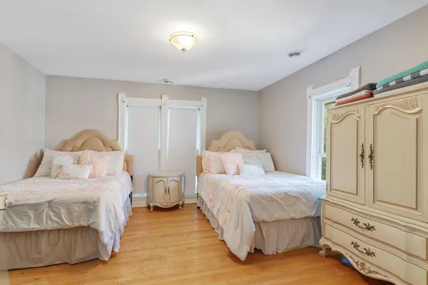 $674,900 | 3017 James Avenue South, Minneapolis, MN 55408