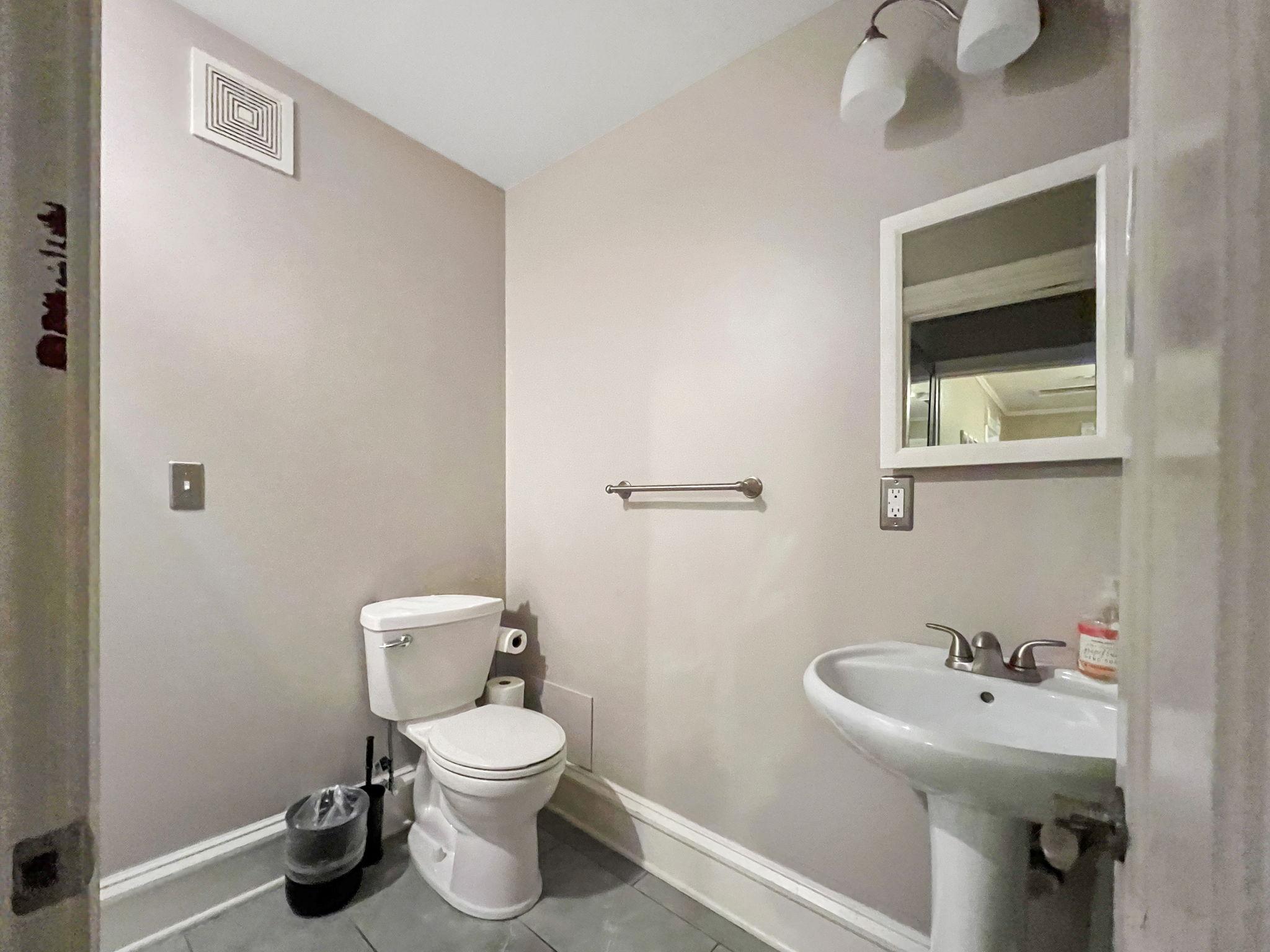 3017 James Avenue South Minneapolis, MN 55408 - Photo 17 of 29