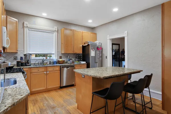 $674,900 | 3017 James Avenue South, Minneapolis, MN 55408