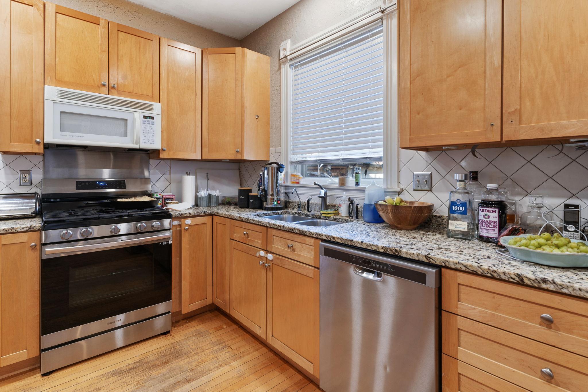 3017 James Avenue South Minneapolis, MN 55408 - Photo 4 of 29