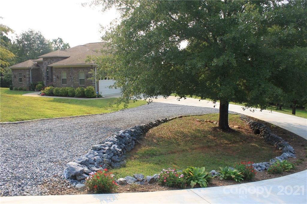 176 Bishop Court Rutherfordton, NC 28139 - Photo 3 of 48 Gallery Image 3