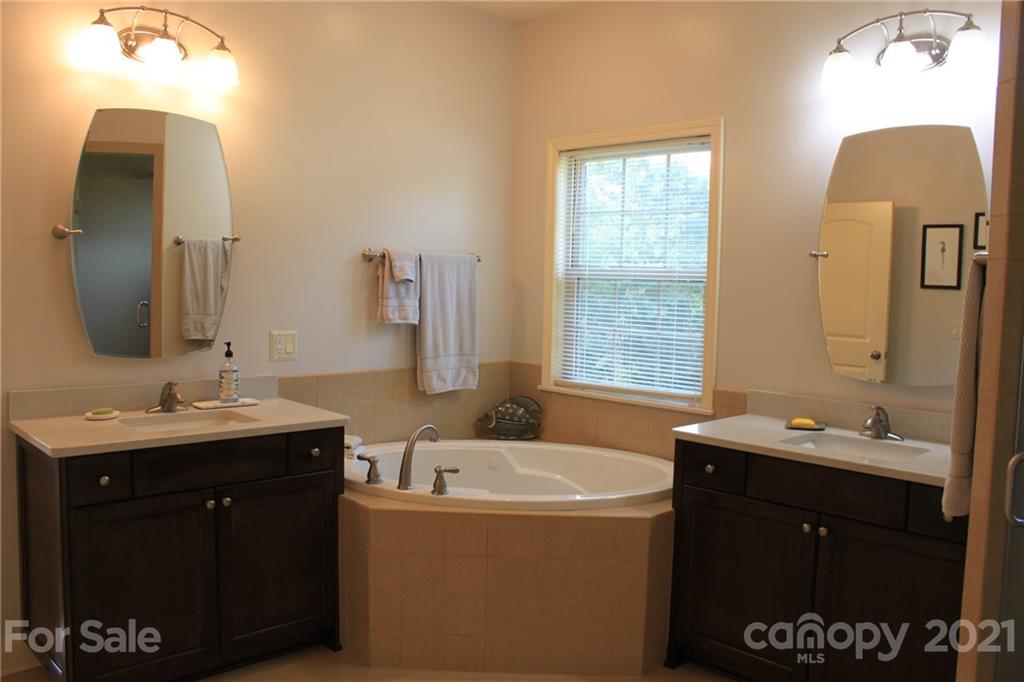 176 Bishop Court Rutherfordton, NC 28139 - Photo 22 of 48 Gallery Image 22