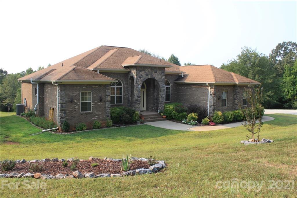 176 Bishop Court Rutherfordton, NC 28139 - Photo 5 of 48 Gallery Image 5