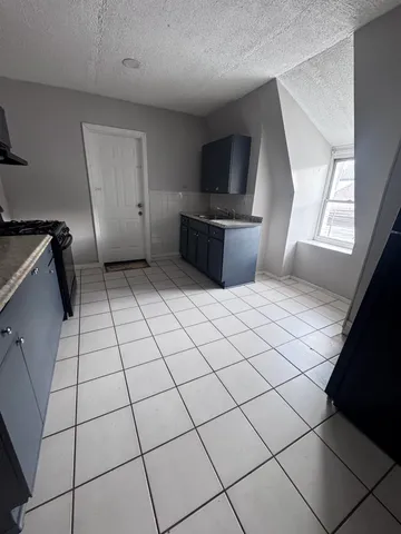 $1,800 | 649 Mt Prospect Avenue, Unit 3, Newark, NJ 07104