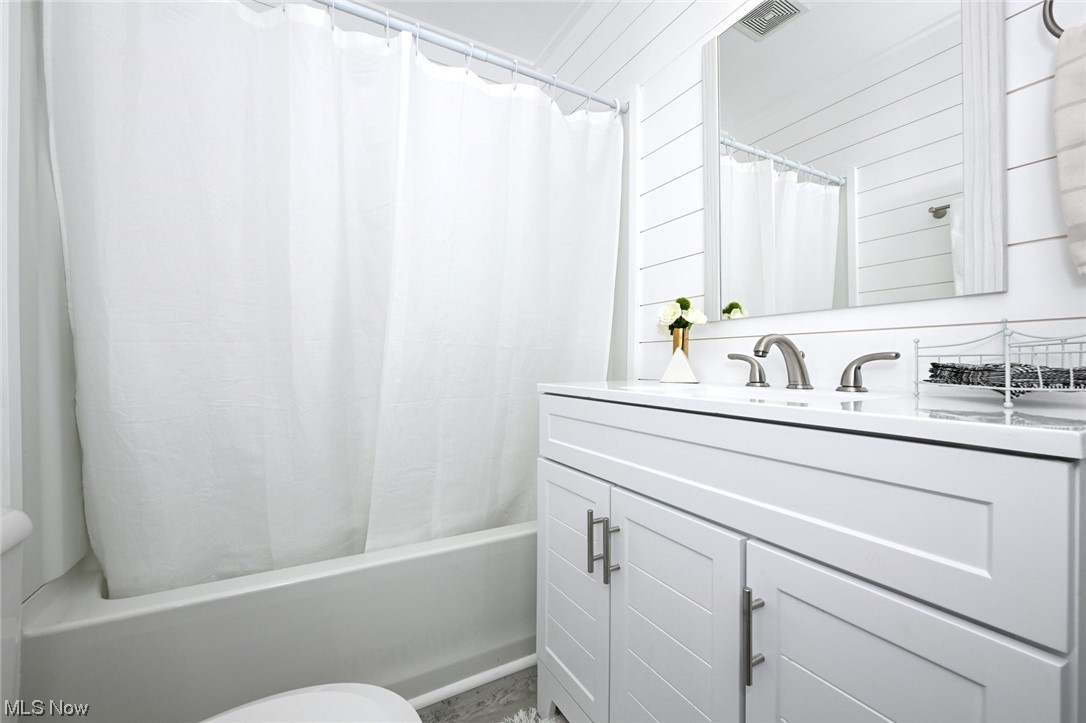 3472 Brunk Road Akron, OH 44312 - Photo 17 of 29 *BATHROOM COMPLETELY REMODELED ~
