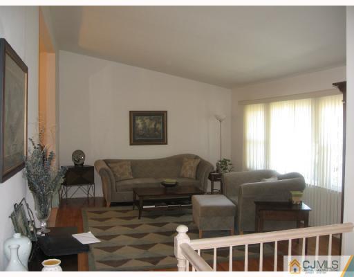 20 Wilk Road Edison, NJ 08837 - Photo 2 of 10 Gallery Image 2