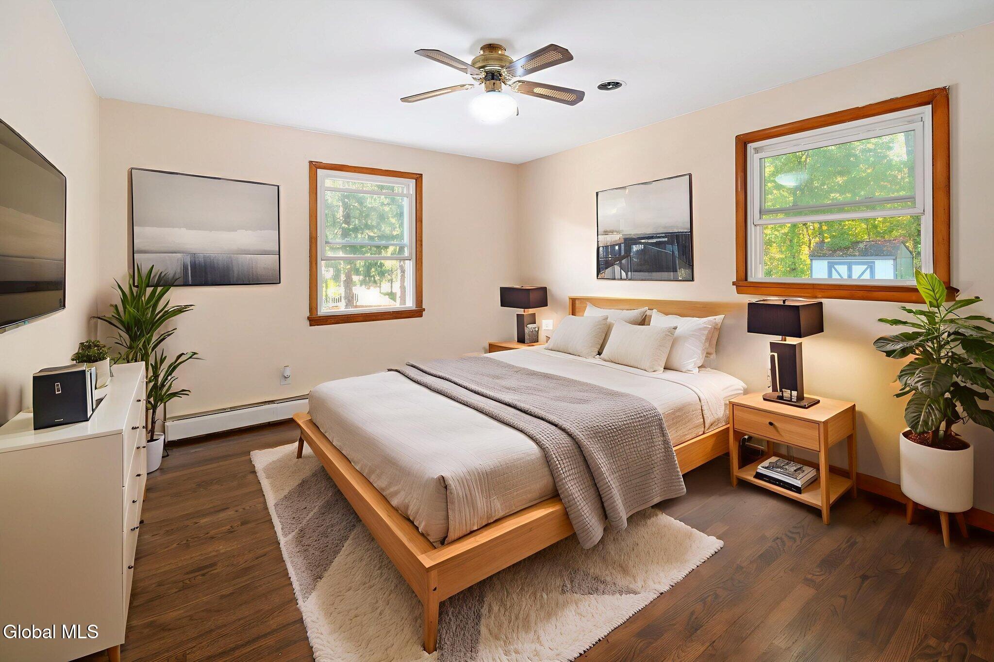4 New Castle Road Halfmoon, NY 12065 - Photo 15 of 33 .