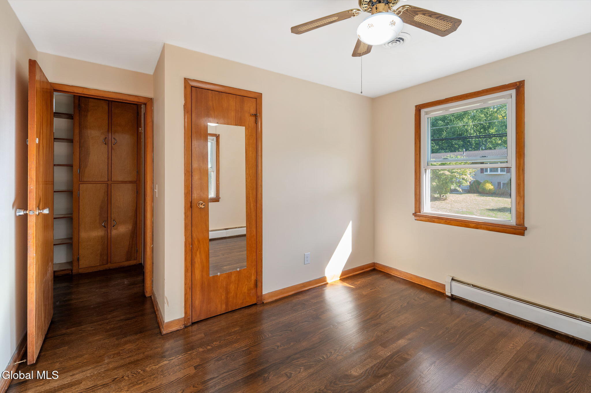 4 New Castle Road Halfmoon, NY 12065 - Photo 17 of 33 .