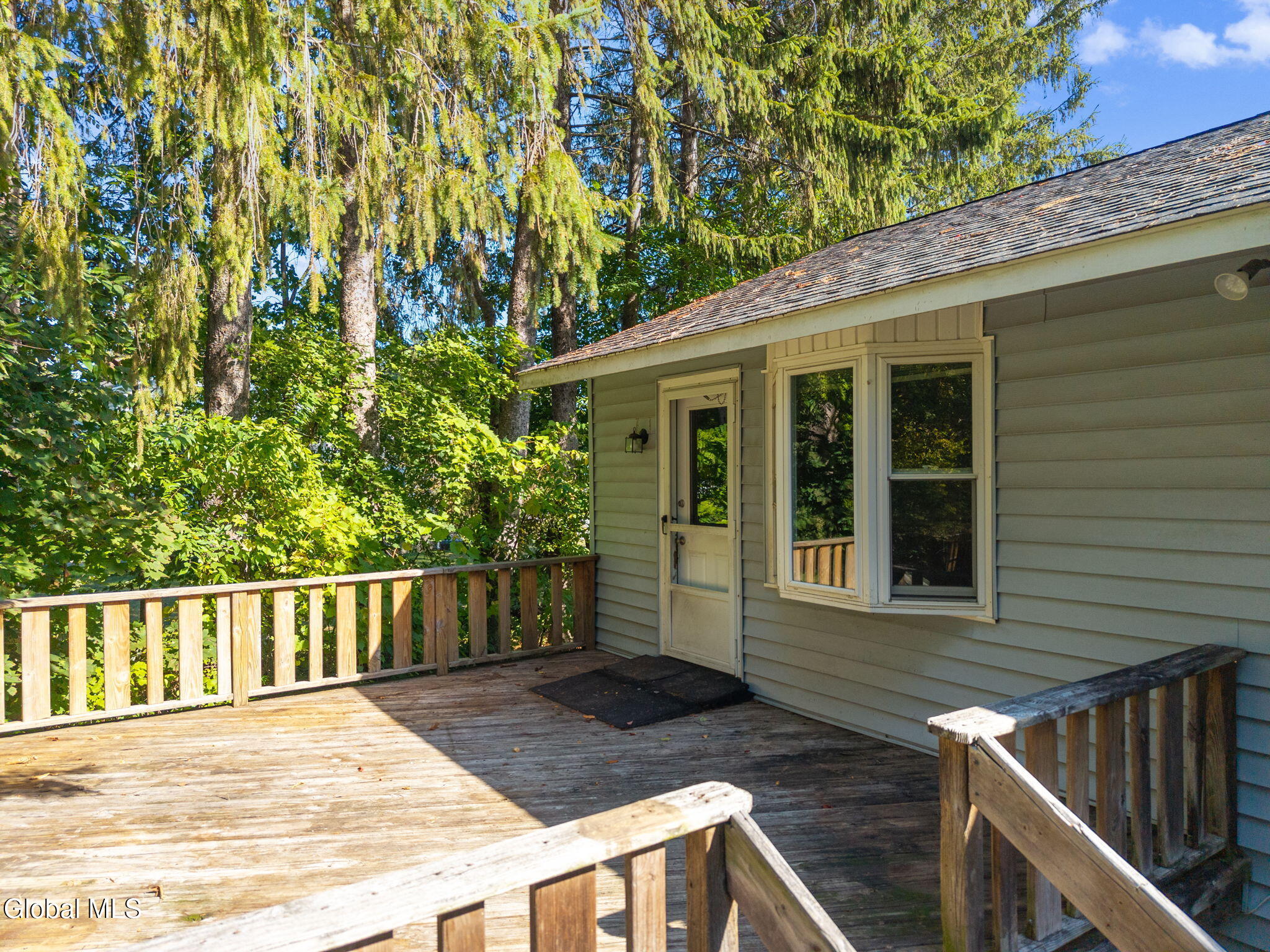 4 New Castle Road Halfmoon, NY 12065 - Photo 26 of 33 .