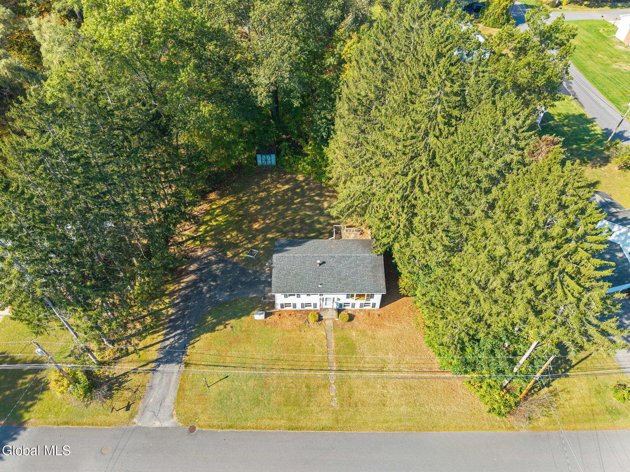 4 New Castle Road Halfmoon, NY 12065 - Photo 31 of 33 .