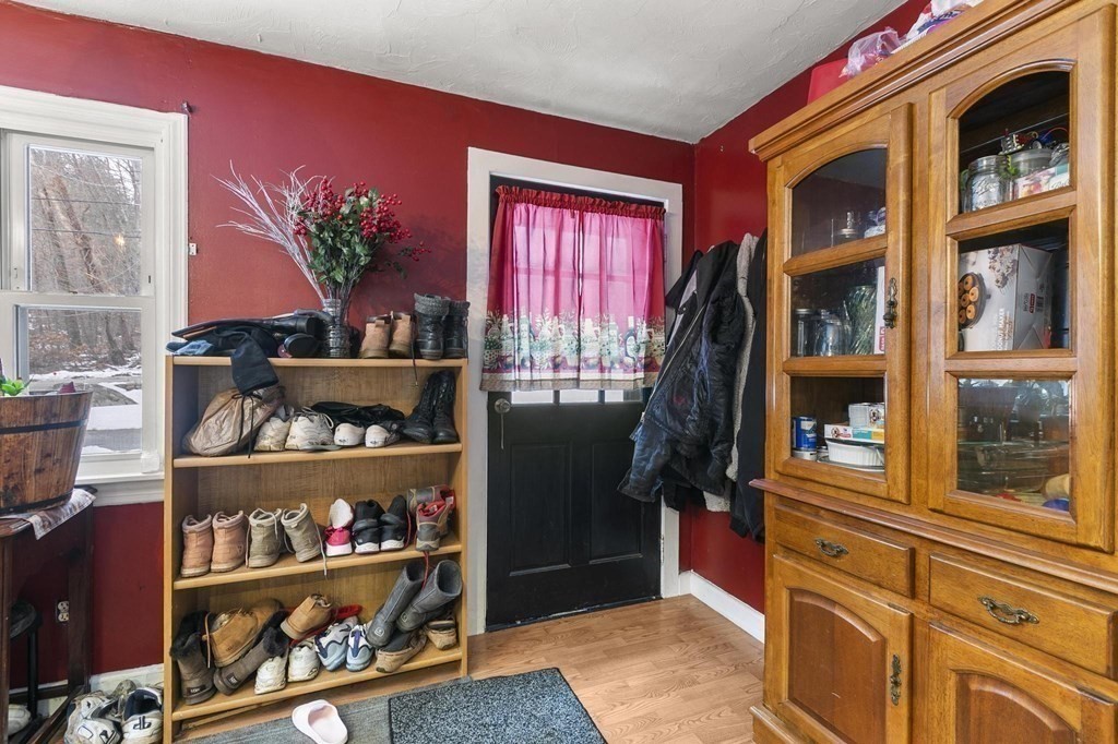 44 Gates Pond Road Berlin, MA 01503 - Photo 3 of 31 Gallery Image 3