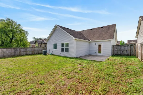 $314,900 | 837 Shelton Circle, Clarksville, TN 37042