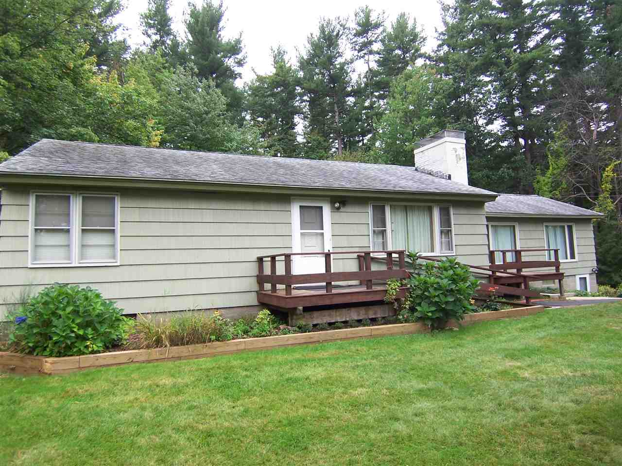305 East Dunstable Road Nashua, NH 03062 - Photo 2 of 23