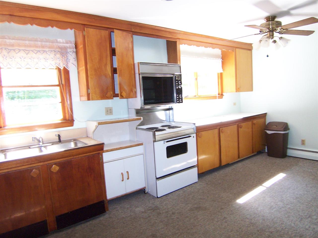 305 East Dunstable Road Nashua, NH 03062 - Photo 15 of 23