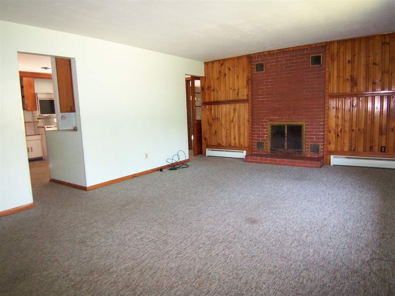 305 East Dunstable Road Nashua, NH 03062 - Photo 7 of 23