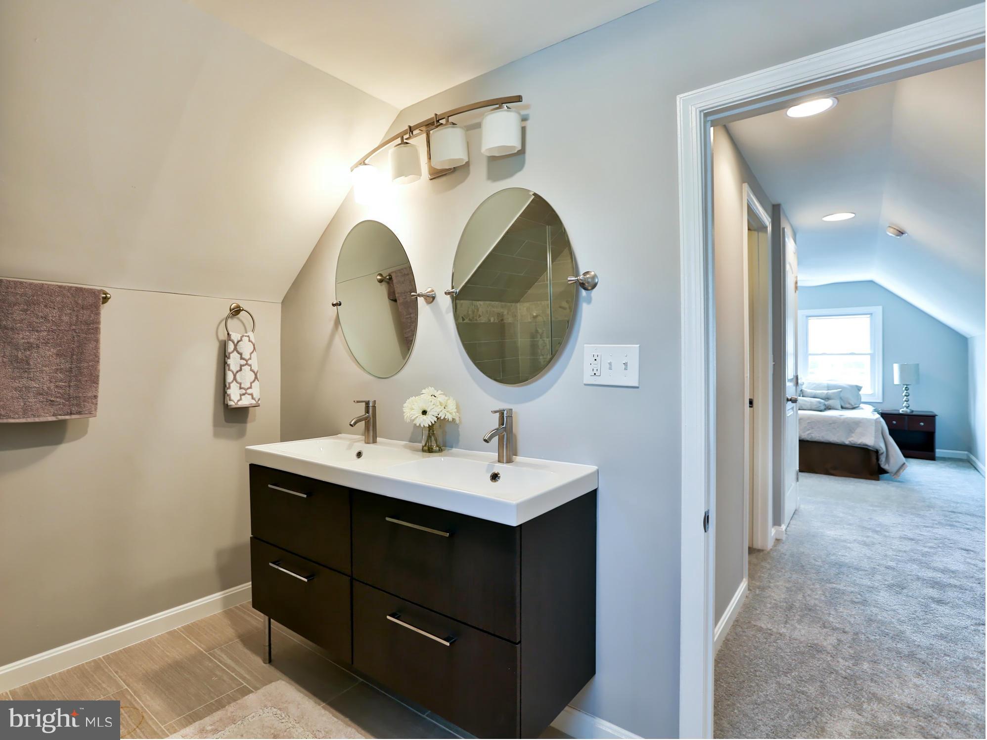 3422 Kimble Road Baltimore, MD 21244 - Photo 14 of 30 Dual Sinks