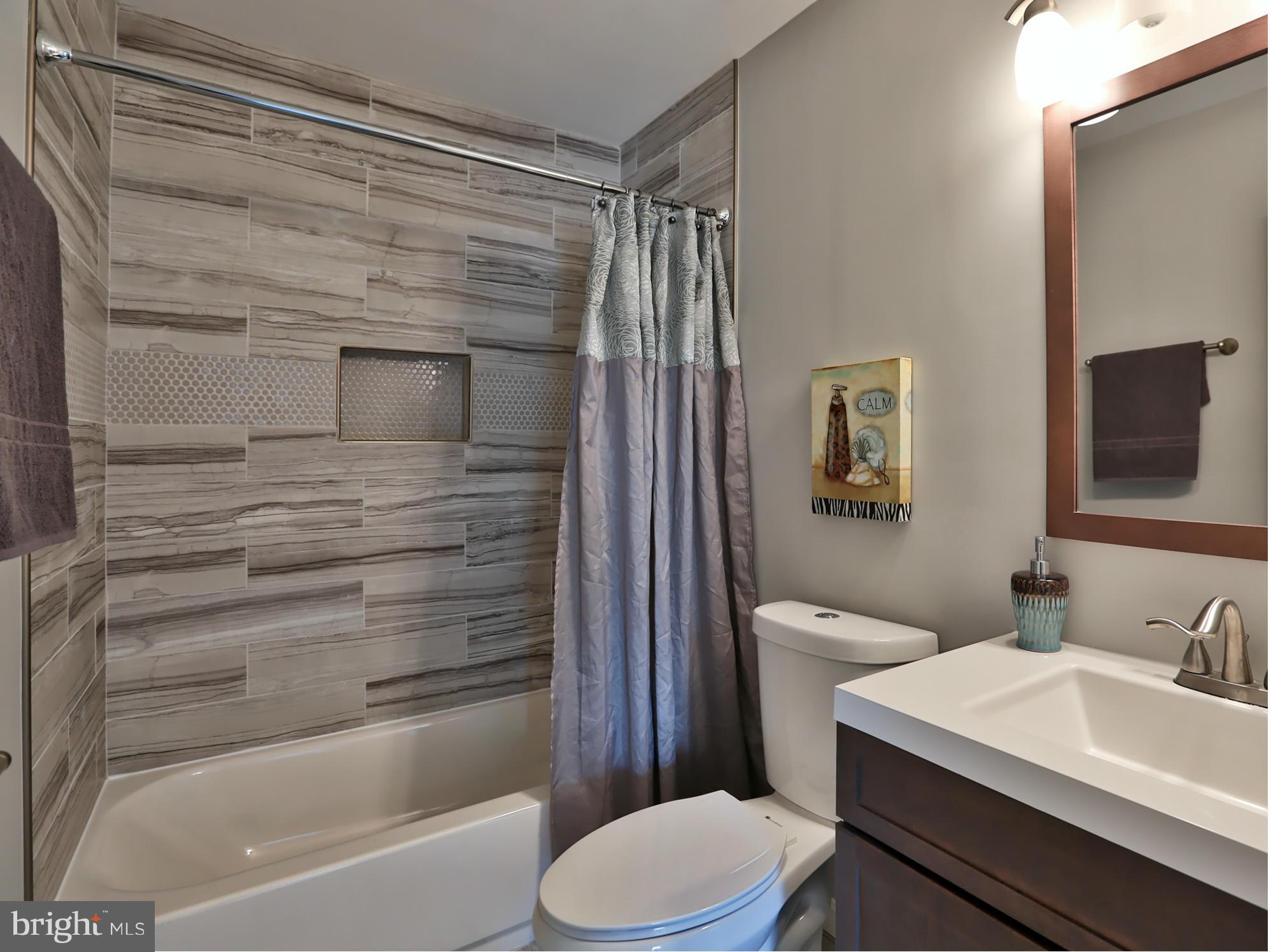 3422 Kimble Road Baltimore, MD 21244 - Photo 17 of 30 Deluxe Full Bath On Main Level