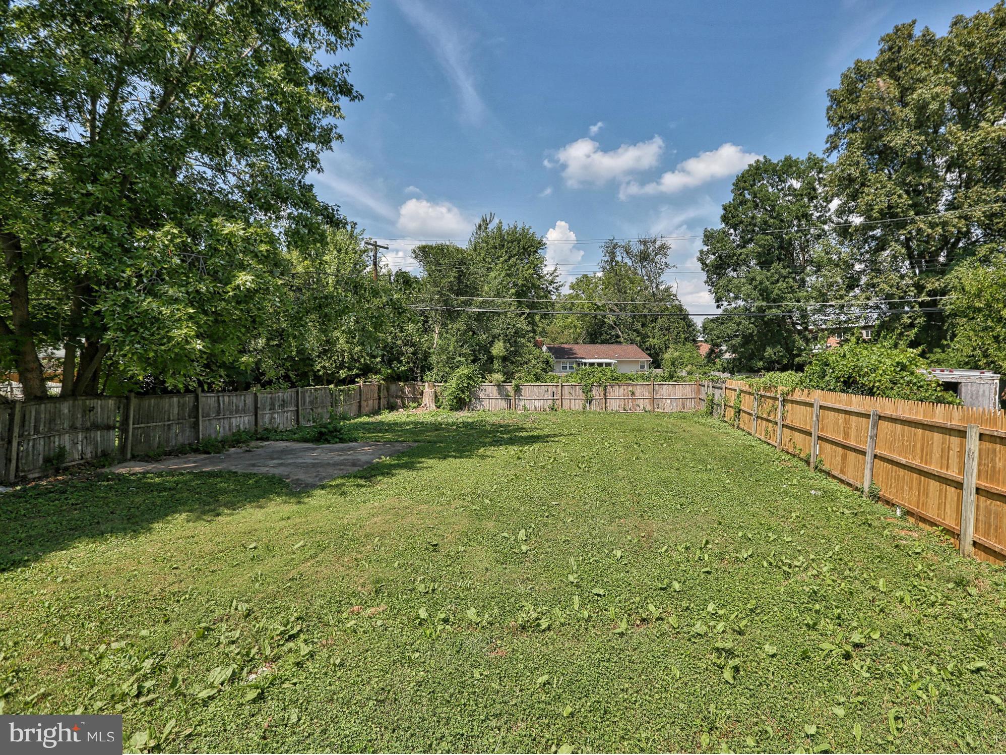 3422 Kimble Road Baltimore, MD 21244 - Photo 28 of 30 Expansive Fenced-In Yard