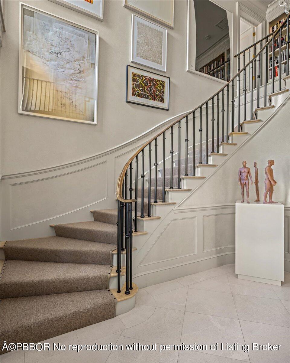 259 Merrain Road Palm Beach, FL 33480 - Photo 30 of 57 Stairway
